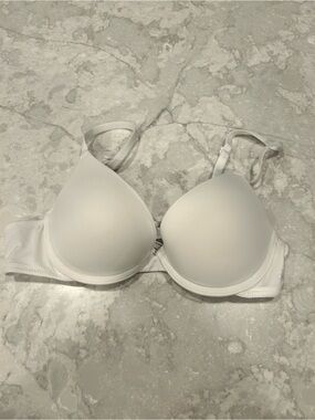 PINK Victoria Secret Wear Everyday Seamless White Push-up Bra